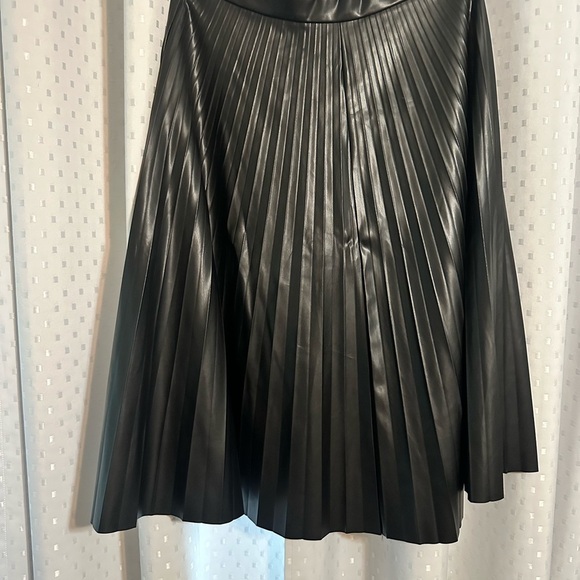 Scoop NYC Black Pleated Midi Skirt for Work - Picture 2 of 10